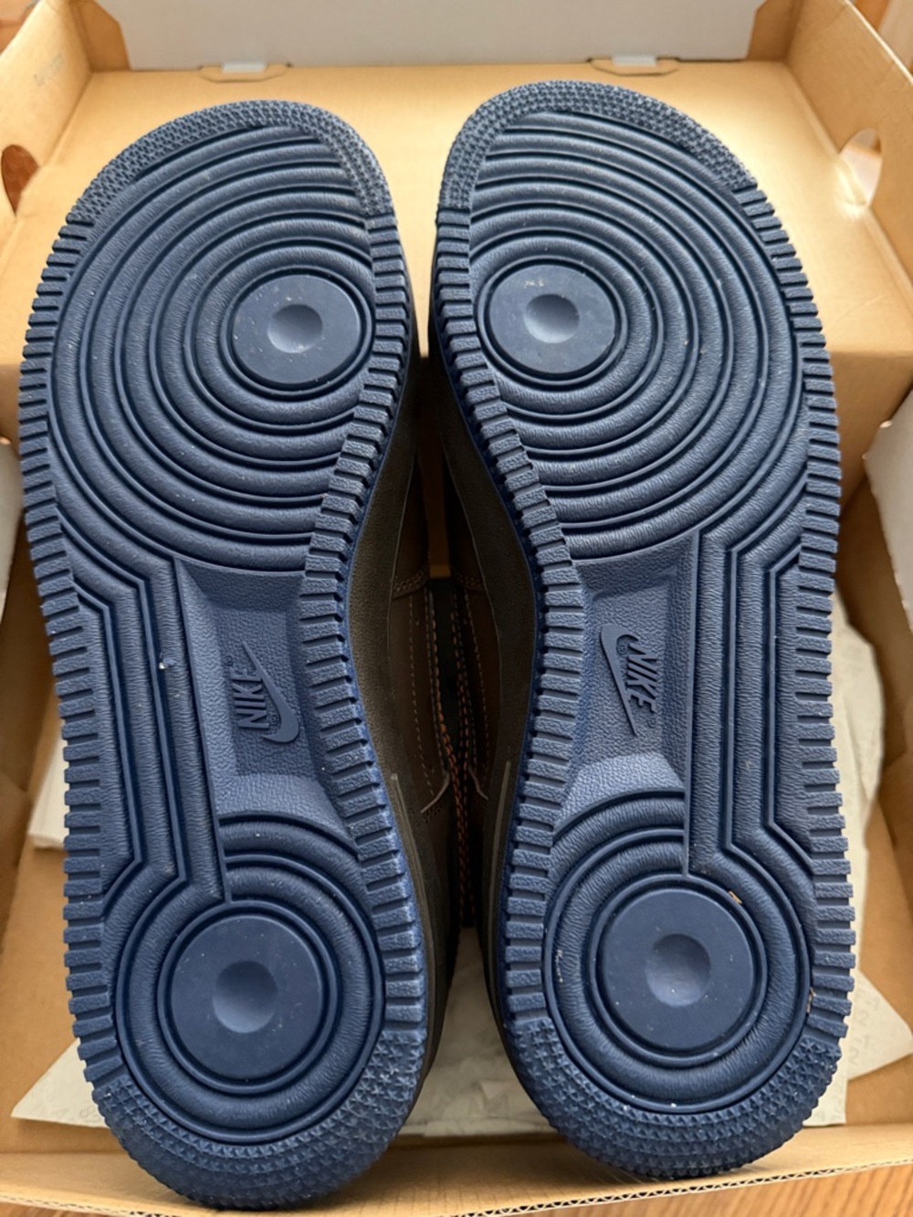 Vintage Nike Air Force 1 Low - Picture 3 of 10